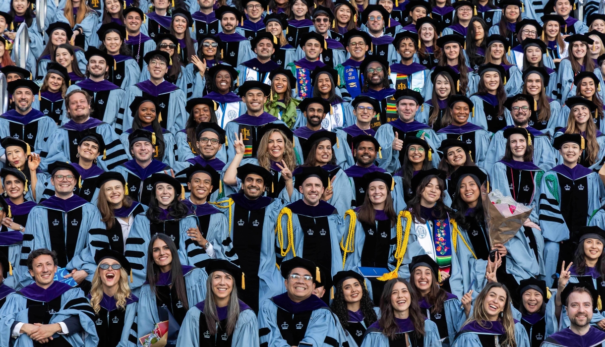 Hundreds of Columbia Law students in their graduation regalia