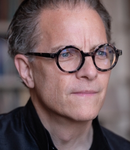 Harcourt Headshot - 2025